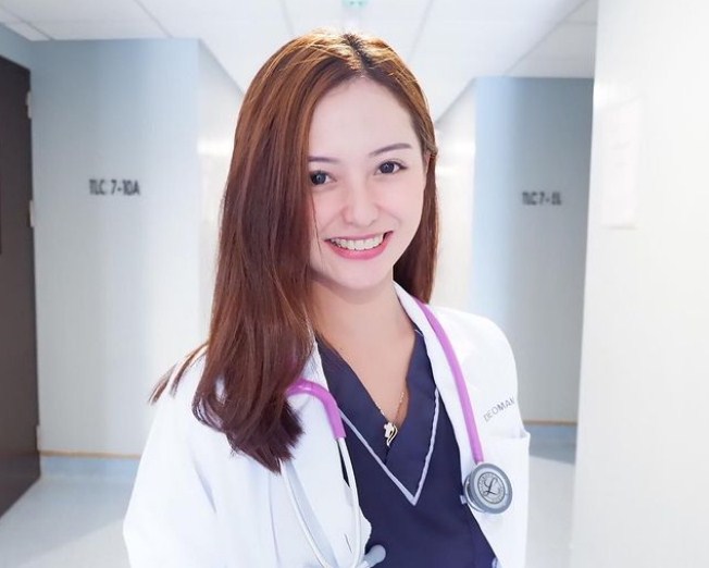 Ini Dokter Sunat Paling Cantik Di Dunia Foto Fotonya Bikin Gagal Fokus